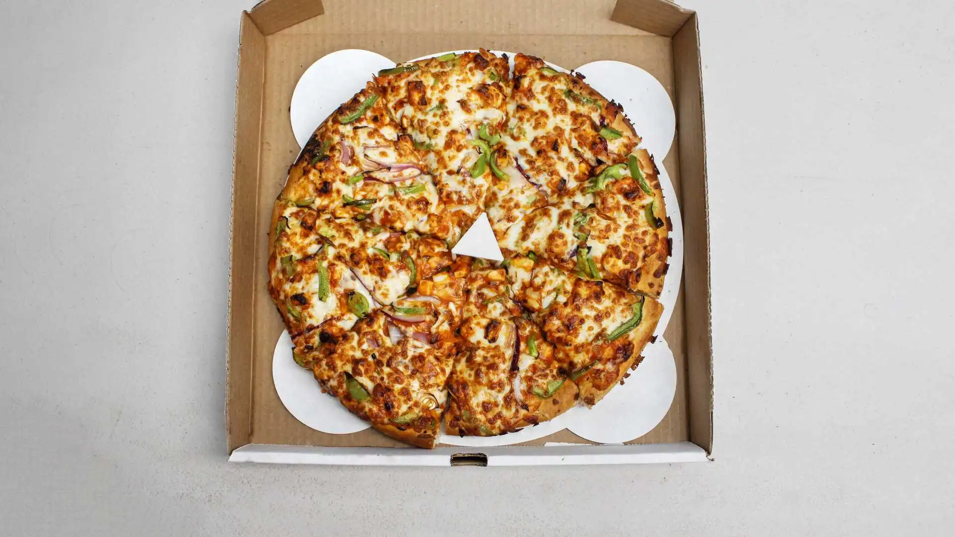 Boss Pizza Edmonton - Organic pizza restaurant with locally sourced ingredients